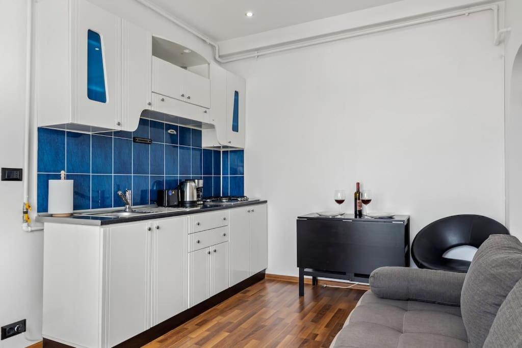 Bamboo Ultra Central Apartment Bucharest Exterior photo
